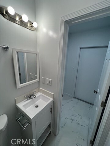Building Photo - 383 Harvey Dr