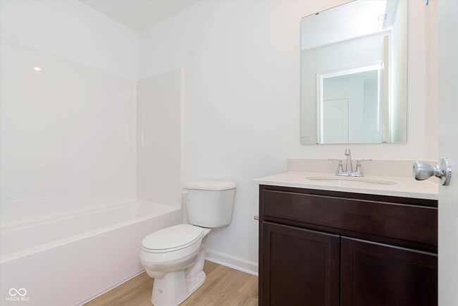 Building Photo - 15929 Tharp Wds Dr