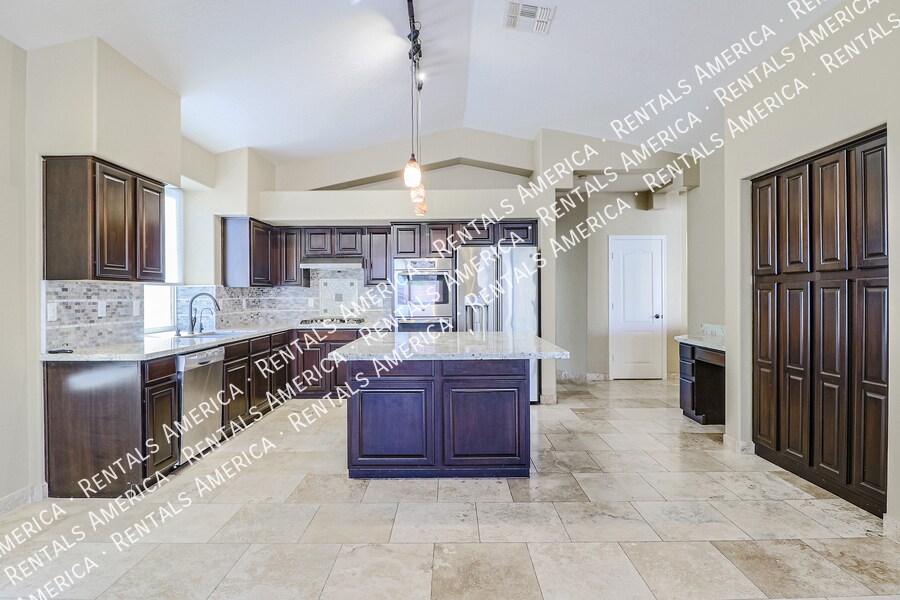 Building Photo - 20669 N 41st Ln