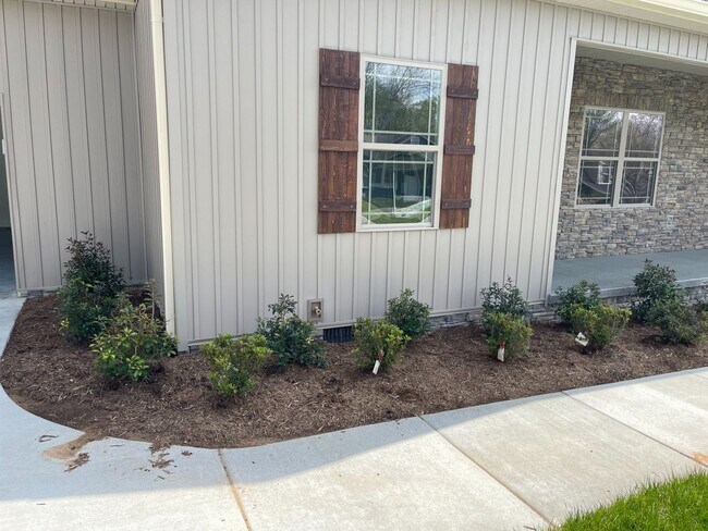 Building Photo - Available NOW! Charming 3 Bedroom, 2 Bathroom Home — Built in 2021