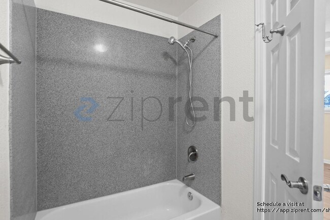 Building Photo - 8370 Parish Way