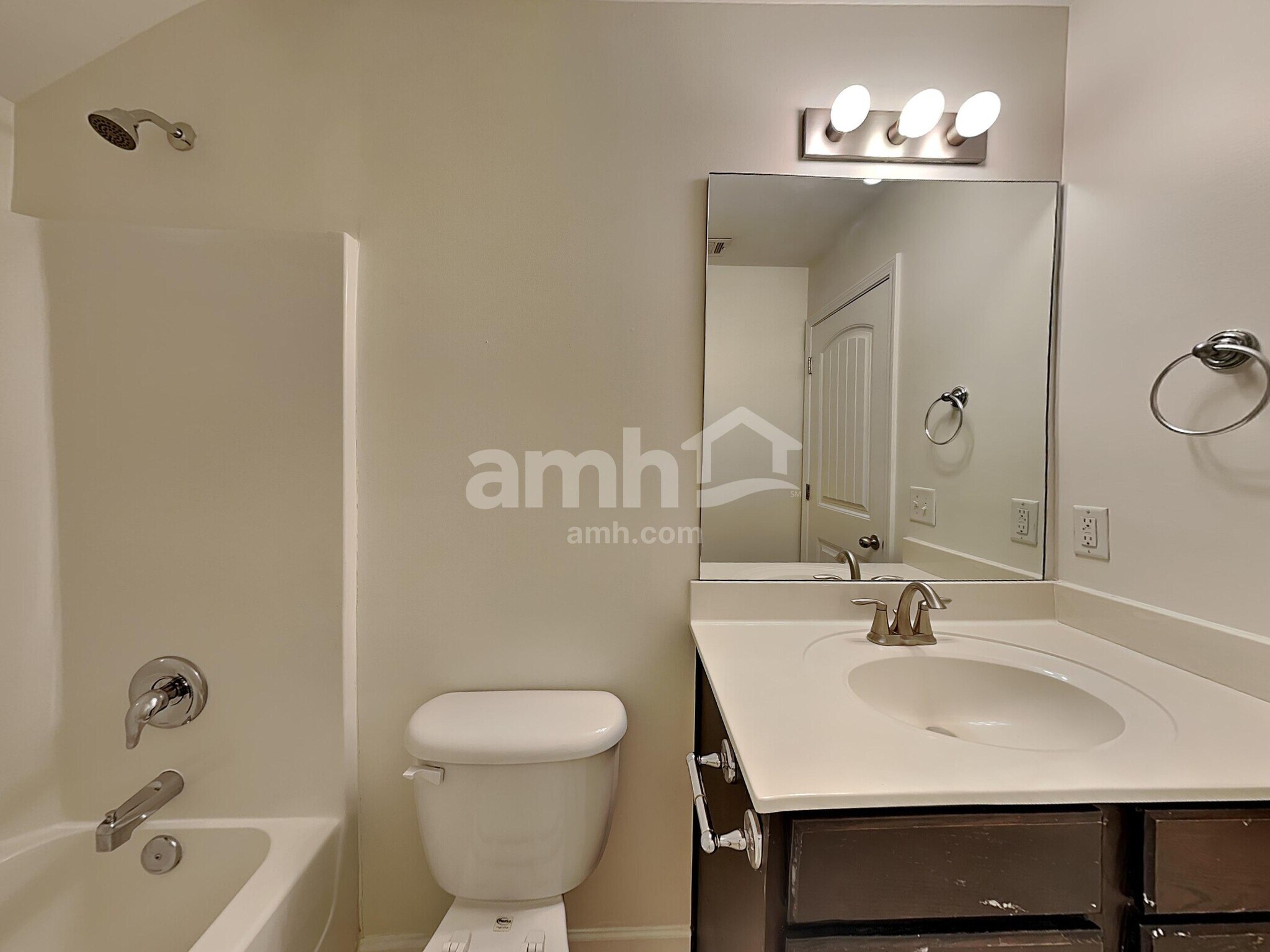 Building Photo - 4123 Oakstone Dr