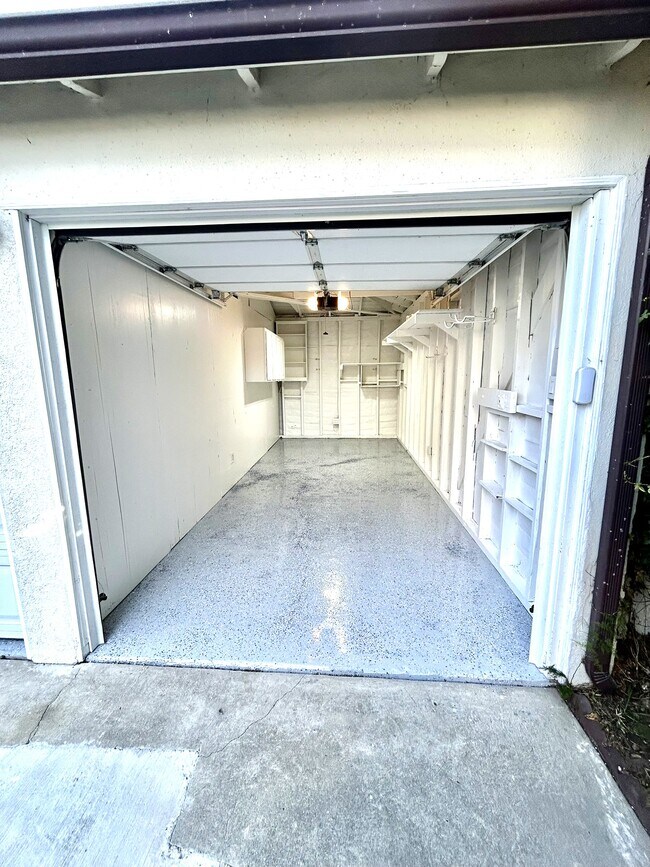 Building Photo - 4121 Harter Ave