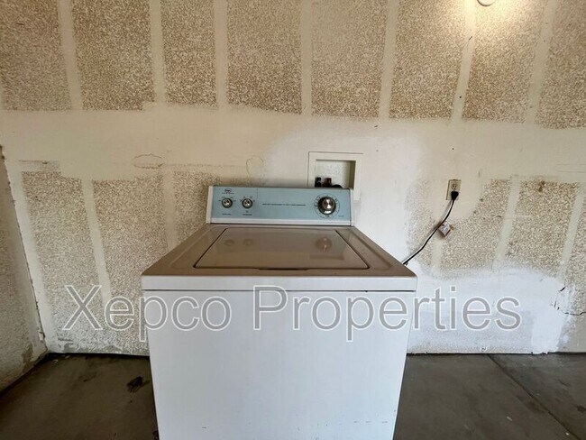 Building Photo - 69613 Karen Way