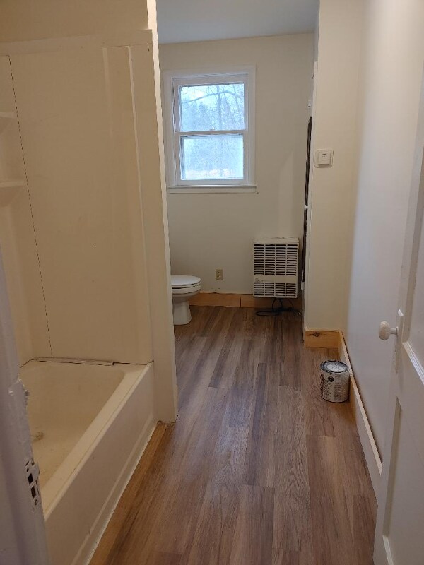 Building Photo - 8 Freehold Mills Dr