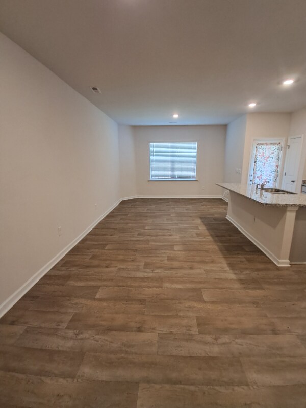 Building Photo - 1204 Gracie Ln