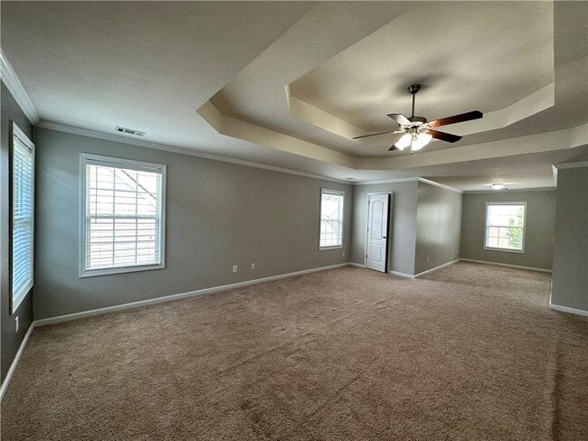 Building Photo - 2758 Suttonwood Way NE