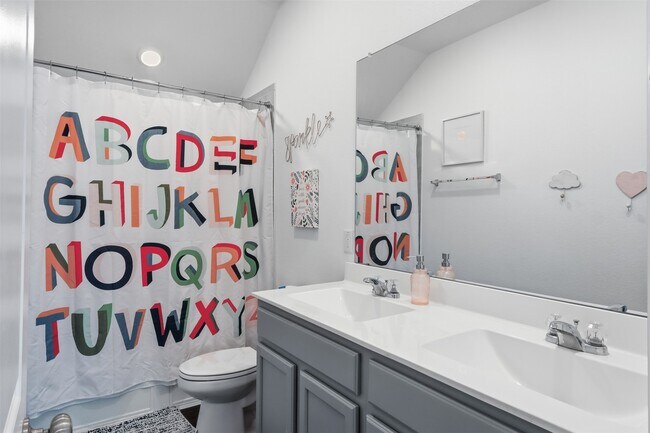 Building Photo - 358 Jewett Meadow Dr