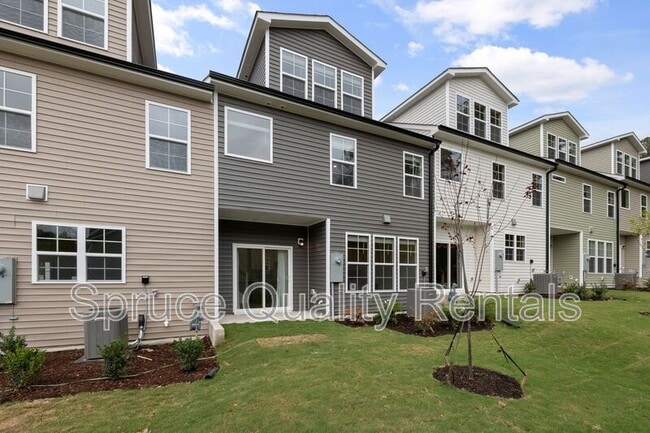 Building Photo - 4004 Upshur Ct