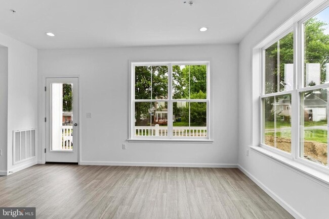 Building Photo - 37 S 19th St