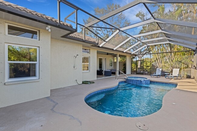 Building Photo - 4801 Edgemont Ct