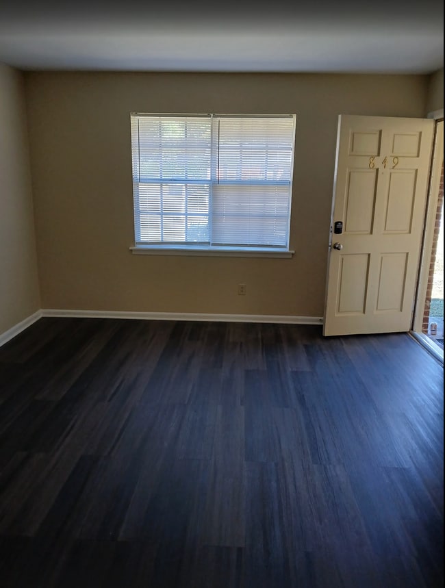 Building Photo - MOVE IN READY! NOW AVAILABLE!!! $0 SECURIT...