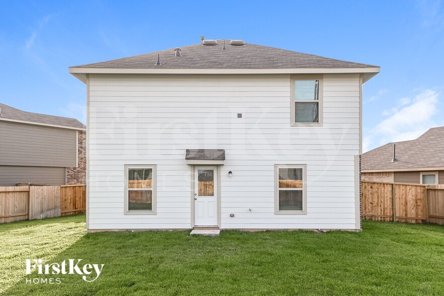 Building Photo - 302 Pickwick Gdns Ln