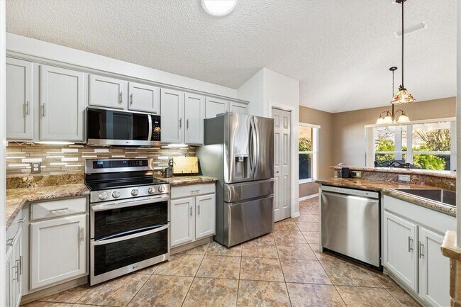 Building Photo - 1505 Doria Ln