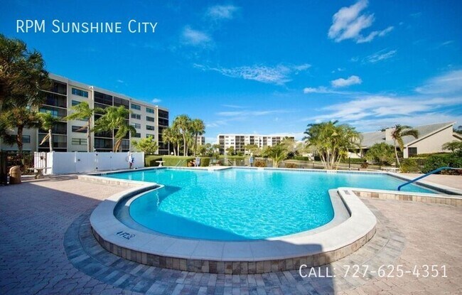 Building Photo - 1324 Pasadena Ave S