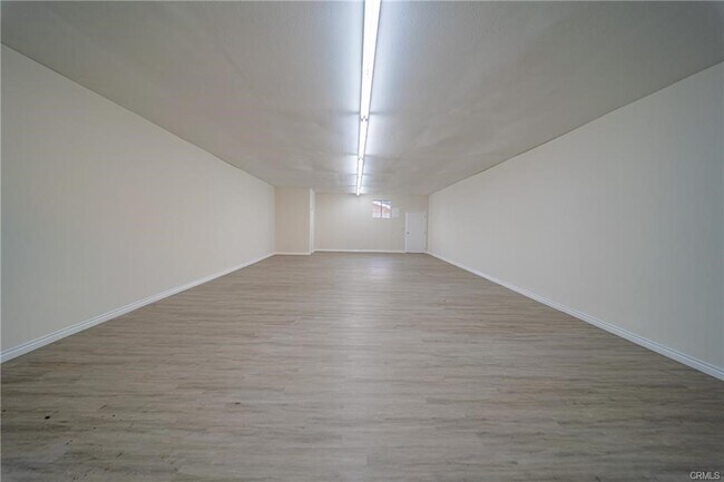 Building Photo - 10606 Pleasant Way