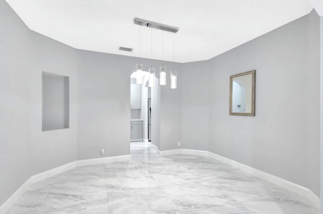 Building Photo - 6453 Paradise Cove