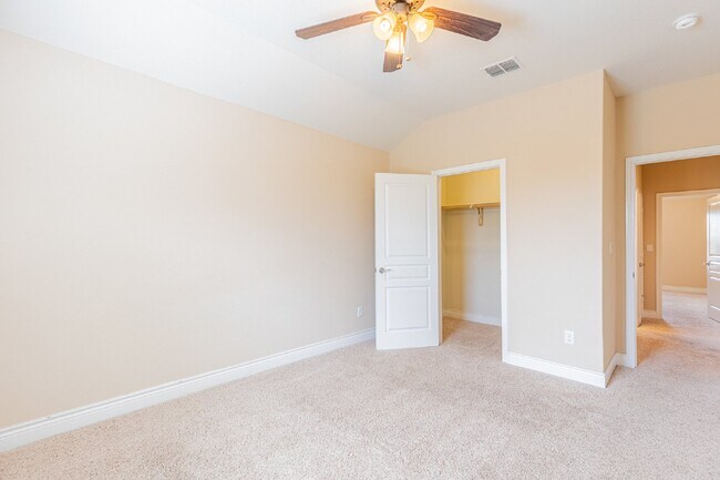 Building Photo - 3922 Retreat Run