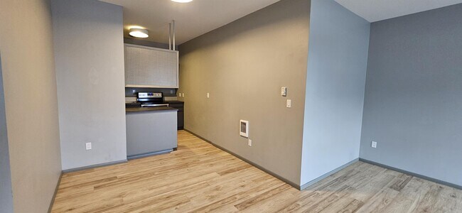 Building Photo - 2826 Rucker Ave