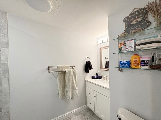 Building Photo - 214-216 E Eagle St