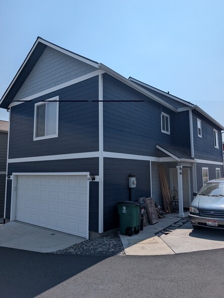 Building Photo - 1005 Clockworks Ln