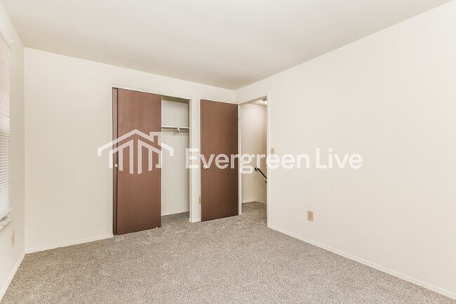 Building Photo - 8040 Mt Everest St