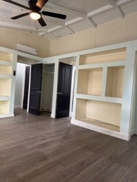 Building Photo - DHS6348