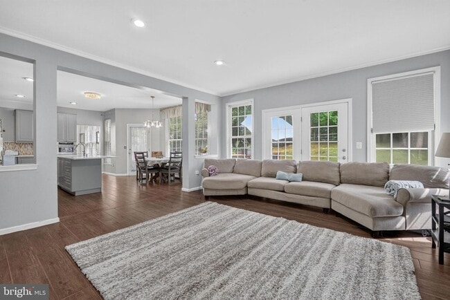 Building Photo - 13016 Pilgrims Inn Dr