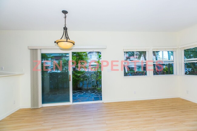 Building Photo - Lalea at Hawaii Kai- 3 bedroom, 2.5 bath t...