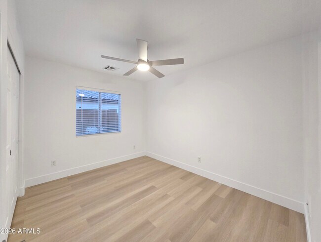 Building Photo - 22276 W Devin Dr