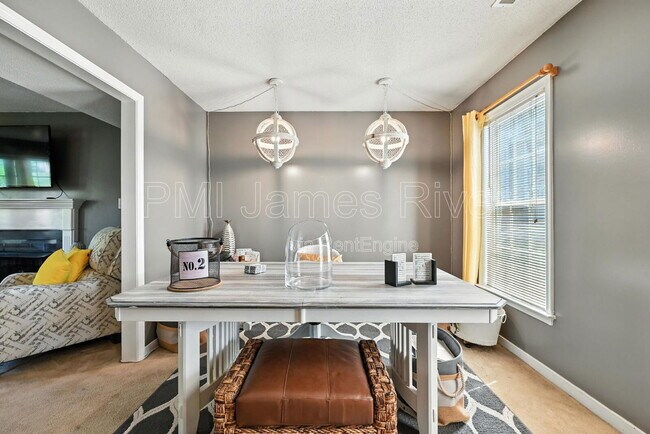 Building Photo - 3006 Creek Meadow Cir