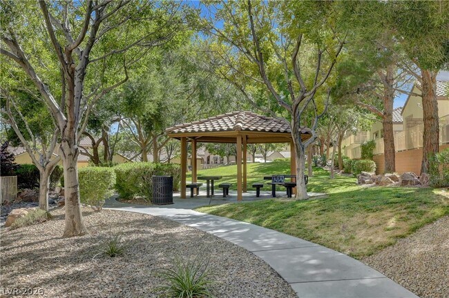 Building Photo - 12052 Hathaway Pines Dr