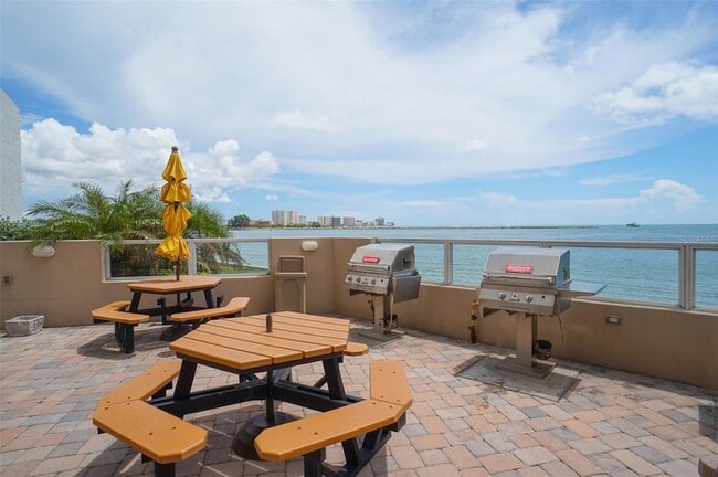 Building Photo - 440 S Gulfview Blvd