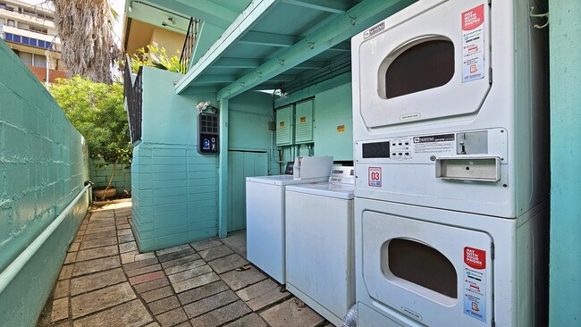 Building Photo - 432 Nmhana St