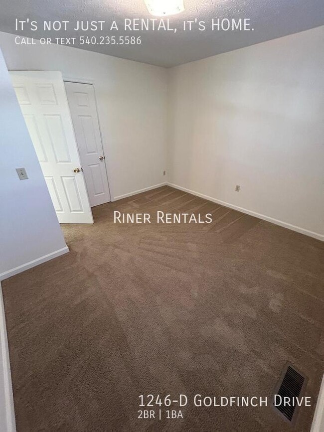 Building Photo - 1246 Goldfinch Dr