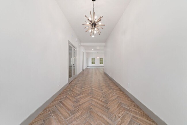 Building Photo - 11931 S Red Cedar Cir