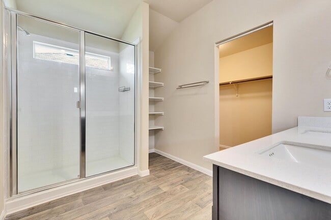 Building Photo - Modern Elegance Awaits: Discover Your Oasis in Hutto, TX