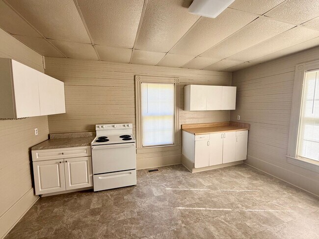 Building Photo - Three Bedroom, 1 Bath Gibsonville Home with Rocking Chair Front Porch