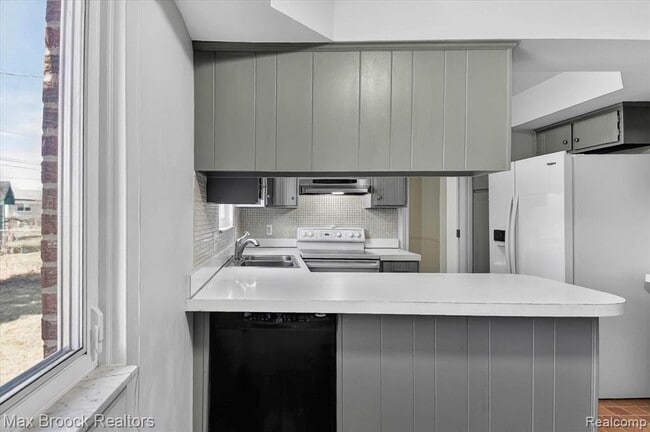 Building Photo - 33815 Orban Dr