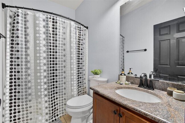 Building Photo - 653 Petal Mist Ln