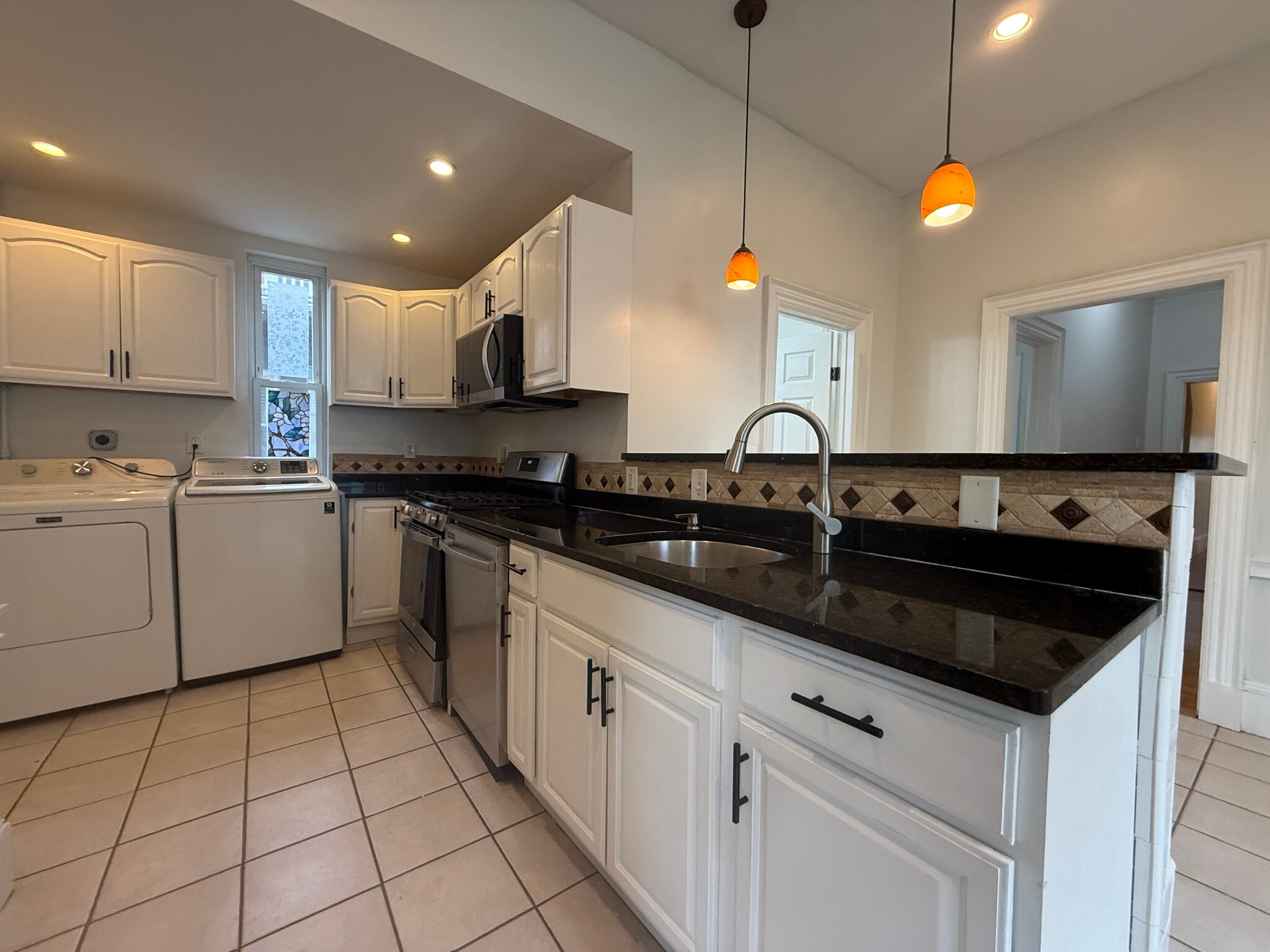 Building Photo - 4 Wabon St