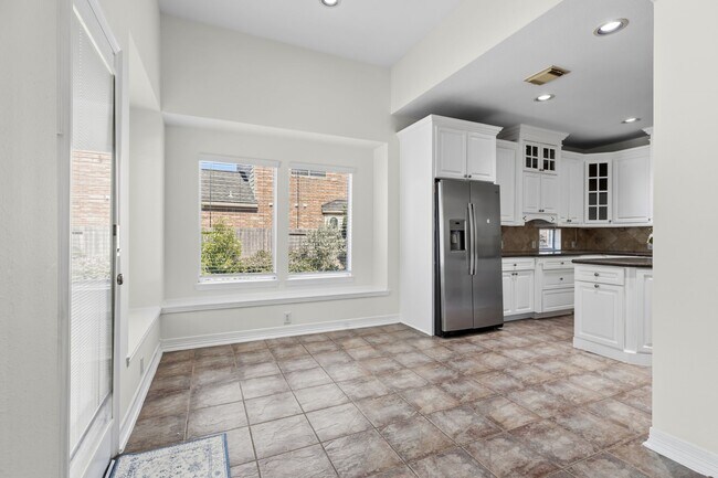 Building Photo - 5630 Ashford Ridge Ln