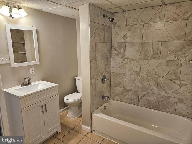 Building Photo - 10717 Glen Hannah Dr