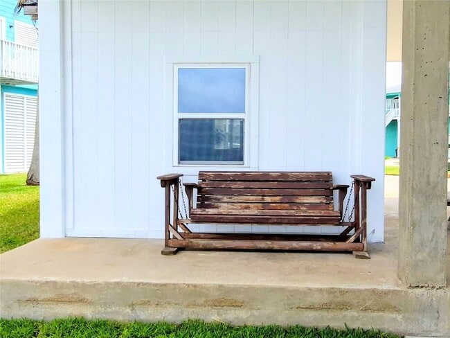 Building Photo - 1122 Makatea St