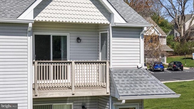 Building Photo - 1008 Horseshoe Dr
