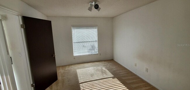 Building Photo - 14388 Island Cove Dr