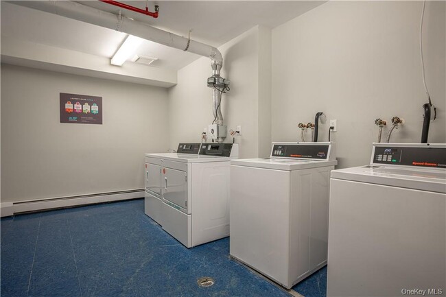 Building Photo - 8-12 S Boulevard Unit# 8-104