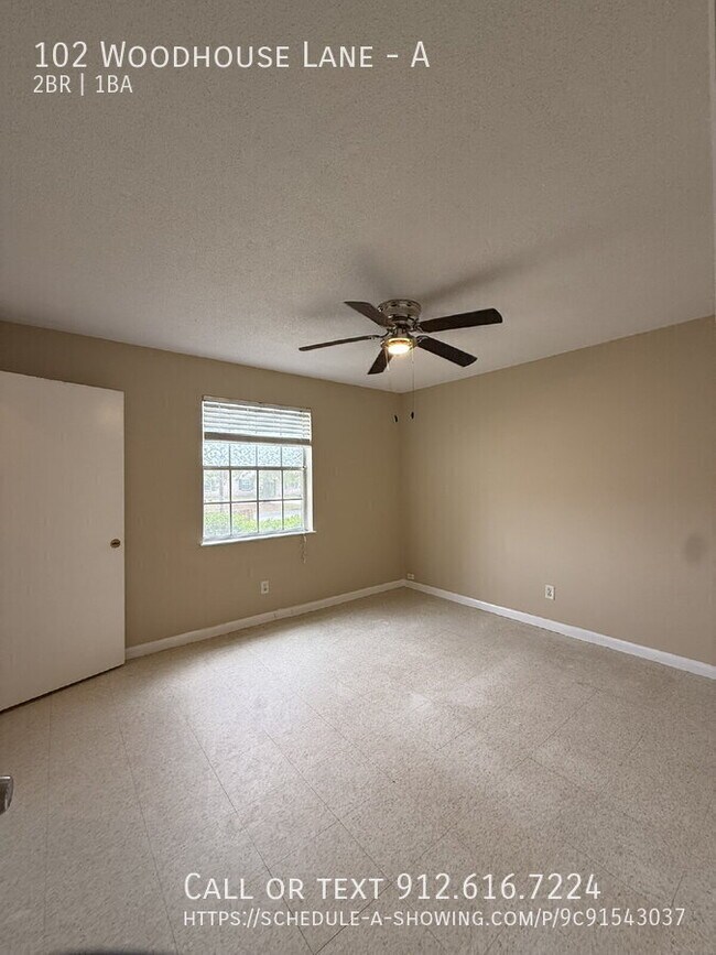 Building Photo - 102 Woodhouse Ln