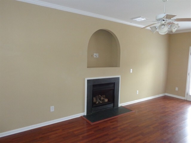 Building Photo - 9227 Ducati Ln