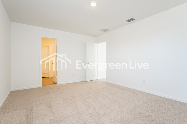 Building Photo - 10528 Desert Hawk Cir